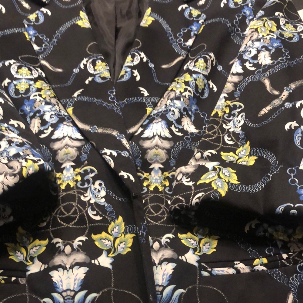 Floral Patterned Blazer